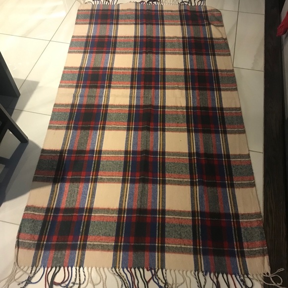 *SOLD* Blanket scarf. - Picture 6 of 6